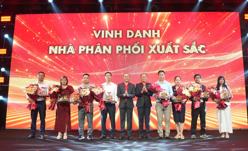 Phân bón Hà Lan kỷ niệm 10 năm phát triển thị trường miền Bắc